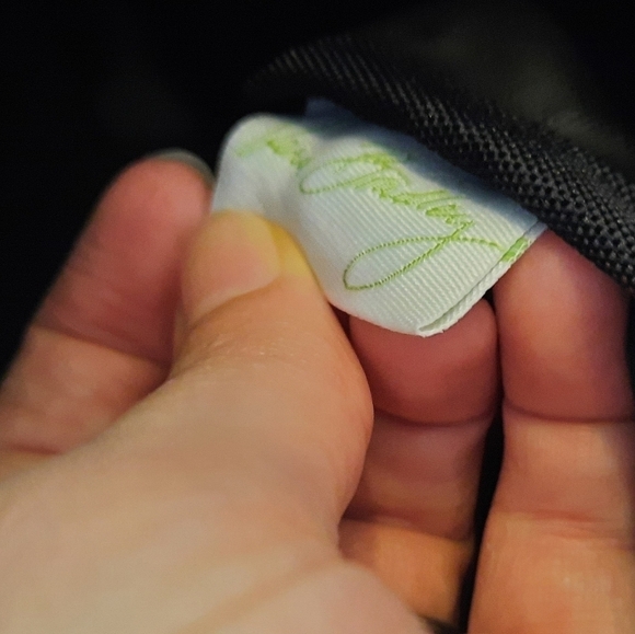 Vera Bradley Feathers Lighten Up Front Tote - Picture 5 of 8